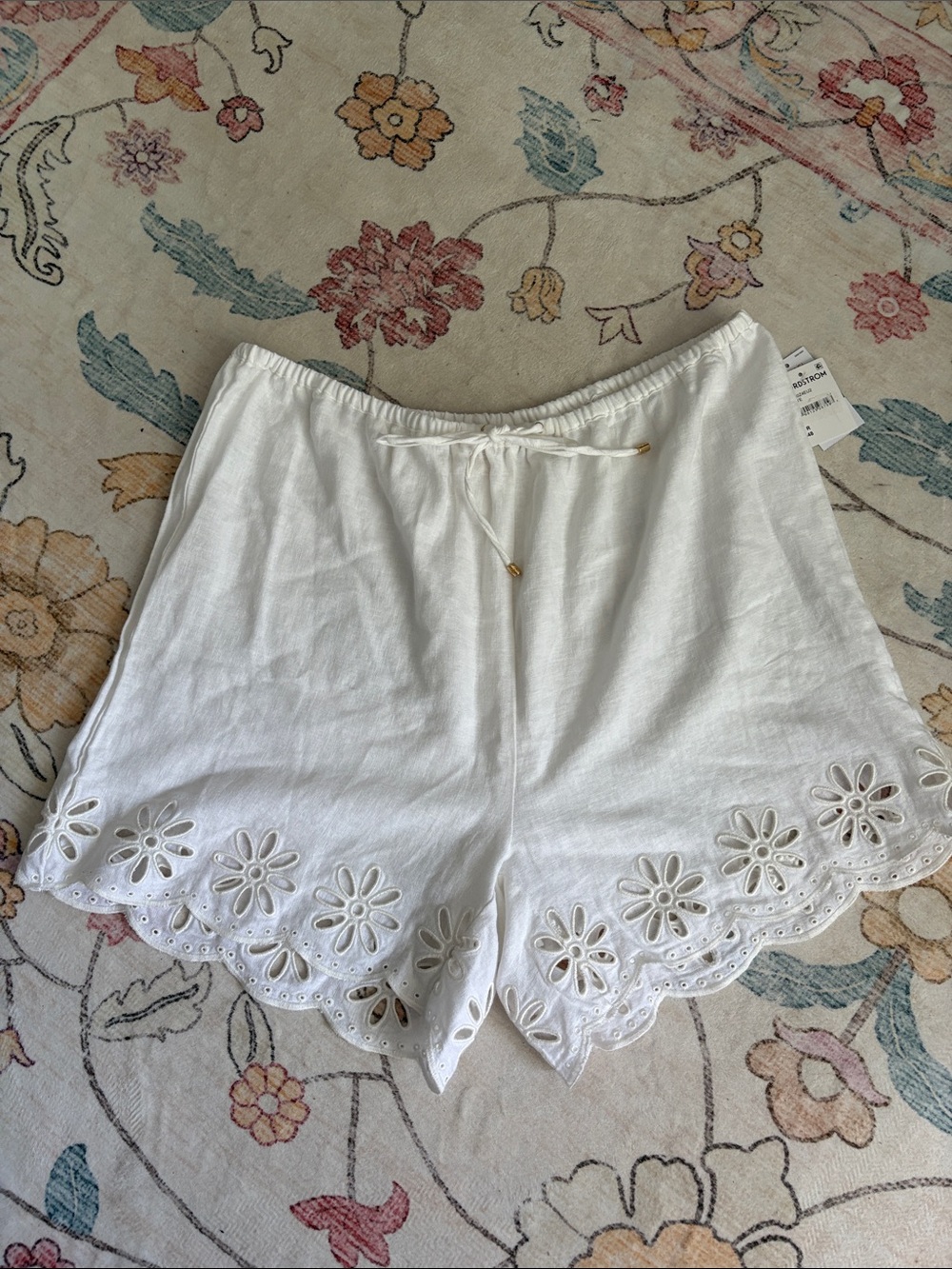 NWT MICHAEL Michael Kors White High-Waist Eyelet-Trim Shorts